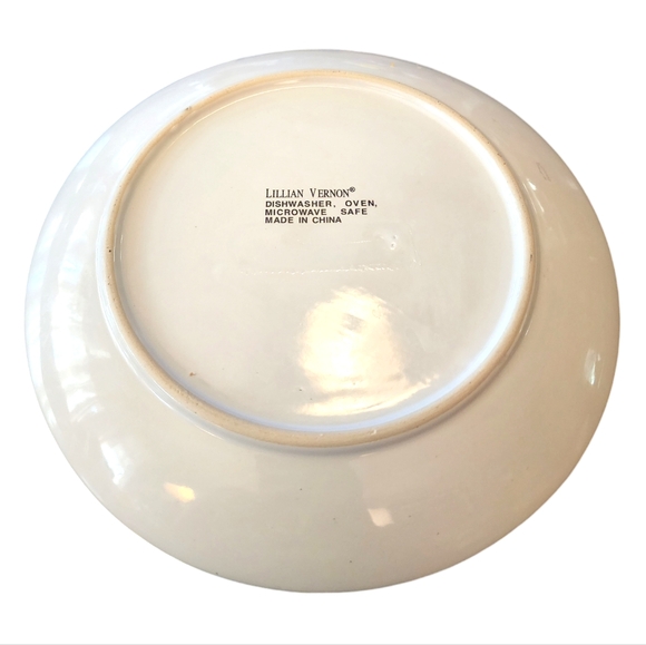 Lillian Vernon Red Gingham & Holly Snowy Christmas Decorative Plate 9" Diameter - Picture 7 of 8